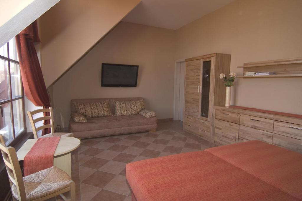 Pivovarský dvůr Zvíkov Zvíkovské Podhradí Quarto foto